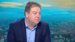 Шефът на БЛС изпепели Мангъров: Той не може да бъде наричан лекар, защото...