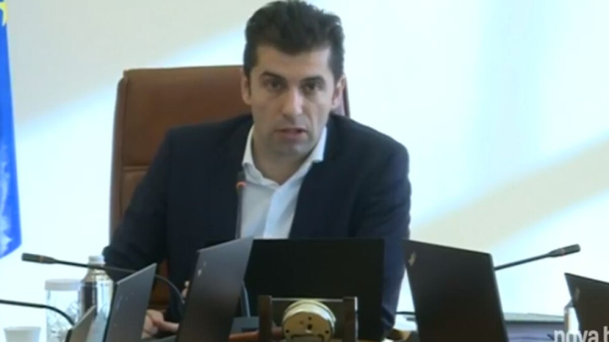 Премиерът с горещи новини за сметките за тока и газа ВИДЕО