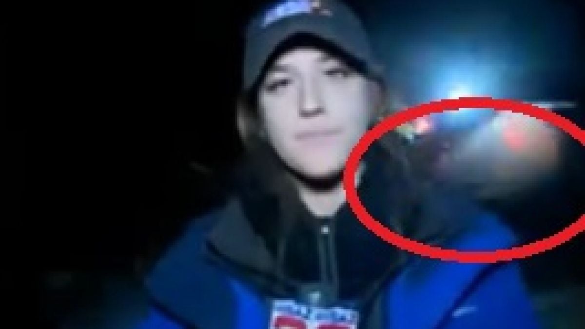 Репортерка в ефир: Току-що ме блъсна кола, но... ВИДЕО