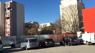 Гневни пловдивчани негодуват: Застрояват и въздуха в "Кючук Париж" СНИМКИ