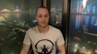 Българин, избягал преди 2 години от ужаса в Ухан, още не може да...