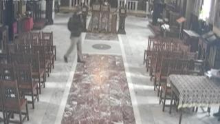 Екшън: Софиянец се опита да обере черква, поп го погна ВИДЕО 