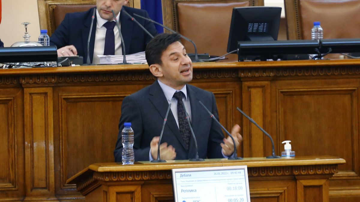 Халил Летифов: Поведението на управляващите като цяло е гаф след гаф