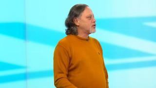 Алгафари обясни защо депутатите от Възраждане щъкат без сертификати благодарение на Радев и Петков