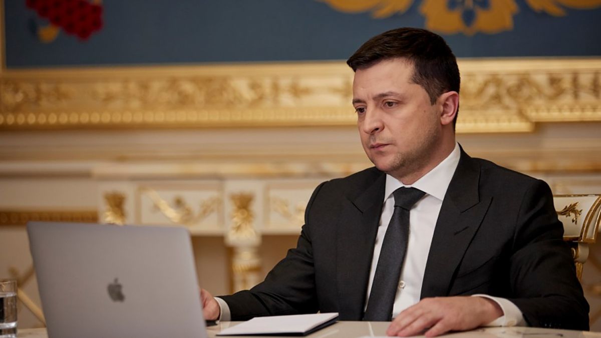 Зеленски и Байдън обсъдиха действия за деескалация на напрежението с Русия