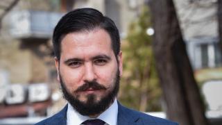 Икономист изброи гафовете на кабинета и посъветва хората какво да правят с парите си