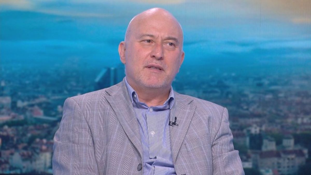 Проф. Кунчев със стряскаща прогноза за нов унищожителен пик на К-19 до дни! 