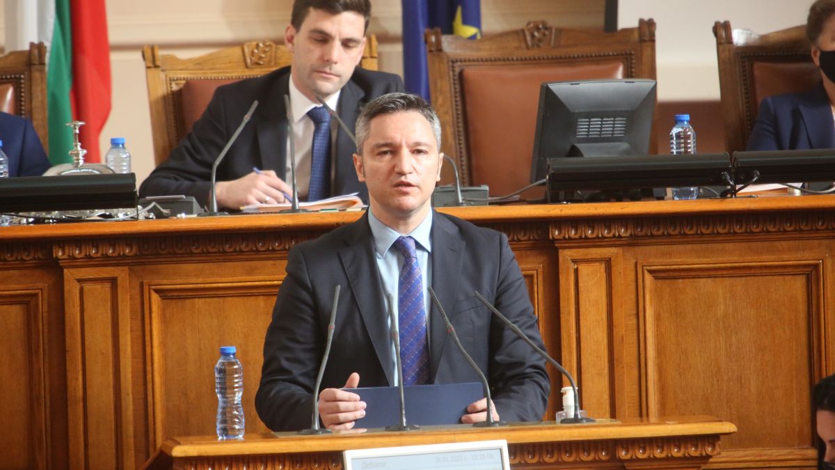 Кристиан Вигенин: Подкрепяме усилията за нов подход в отношенията с РСМ, който да е базиран върху досегашния консенсус