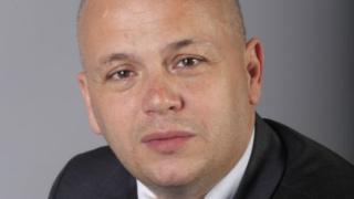 Симов охлади Манолова за новия й политически проект