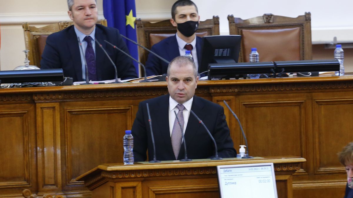 Министър Караджов отговори на протестиращия транспортен бранш 