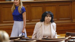  Петкова огласи най-голямата лъжа на правителството 
