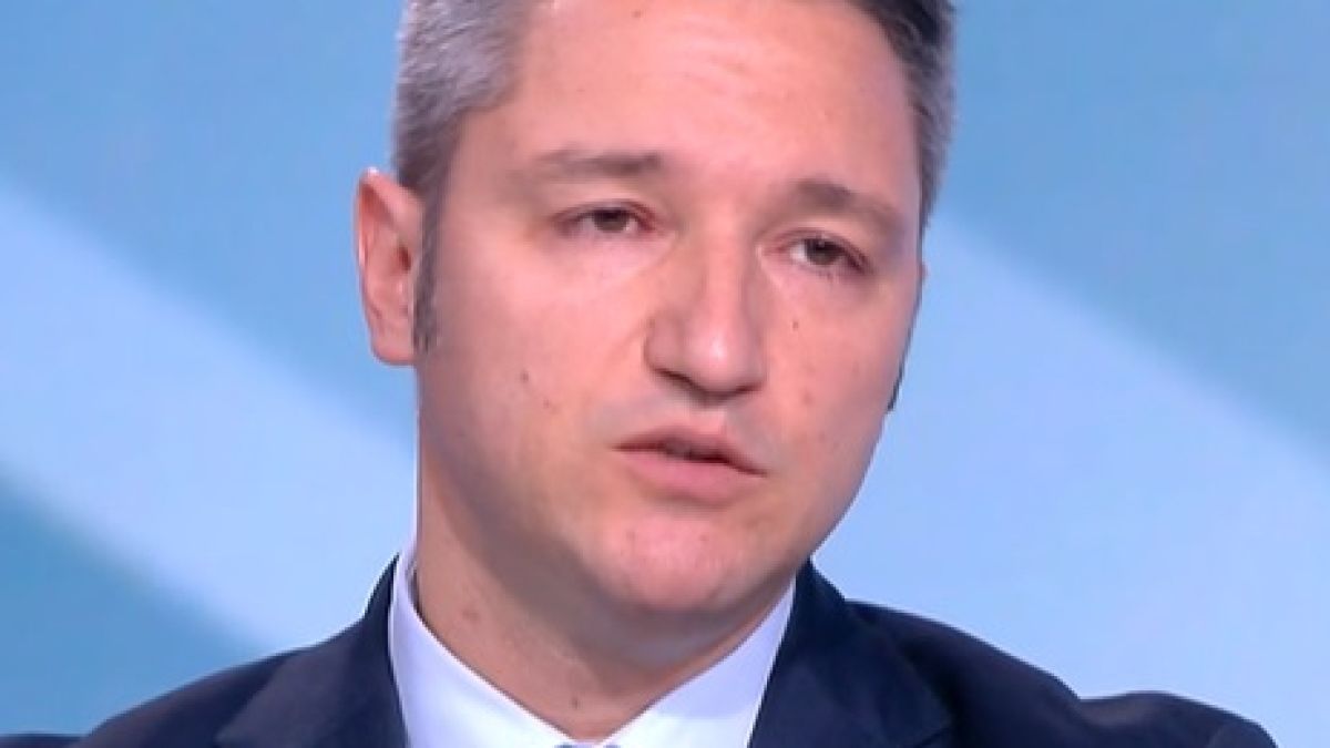 Вигенин сложи край на спекулациите за новата партия на Радев и посече Манолова