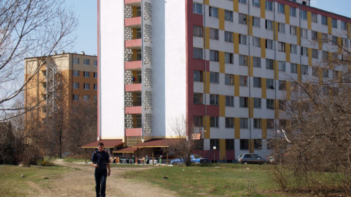 Студенти изреваха: Над 460 лева за ток за стая в общежитие