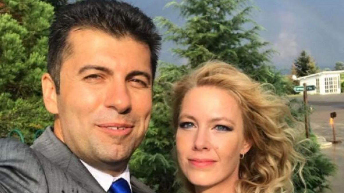 Съпругата на премиера смая мрежата, похвали се на английски, че... СНИМКА
