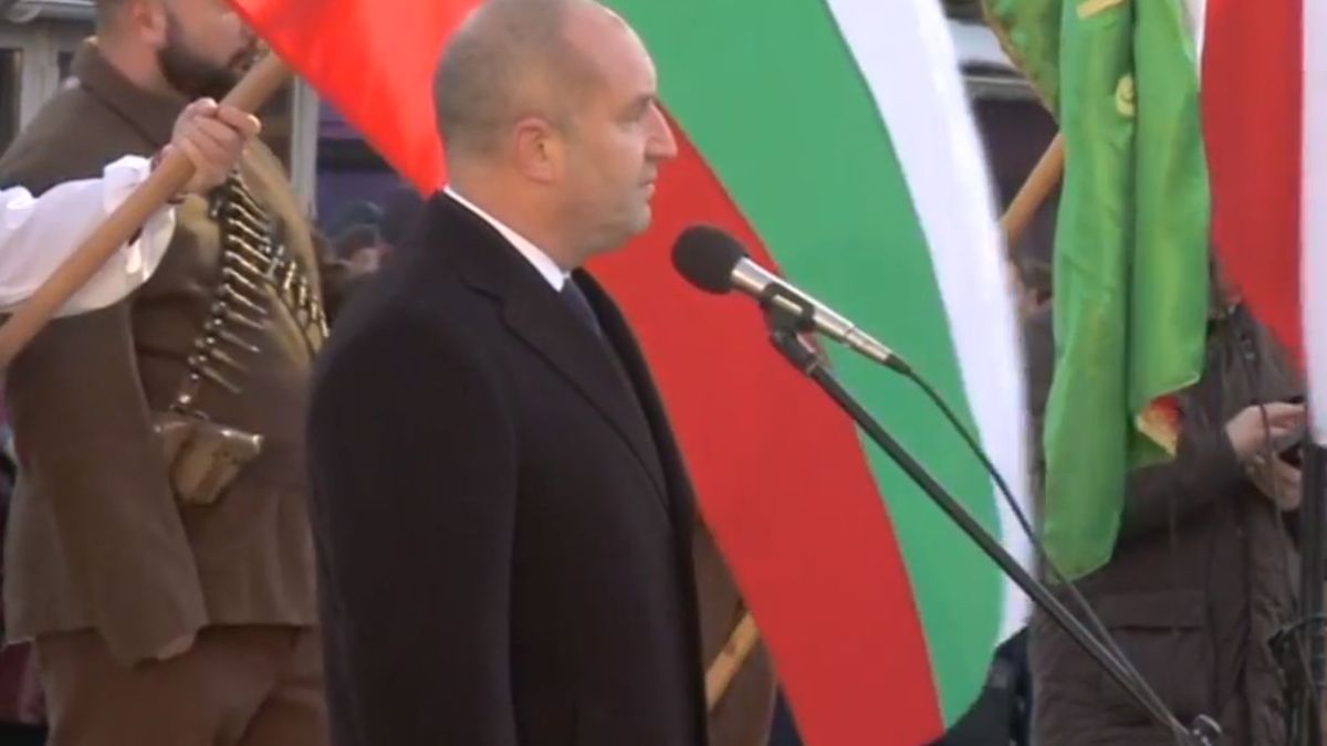Напрежението расте! Радев и Петков рамо до рамо на събитие, много важно за България БЛИЦ TV