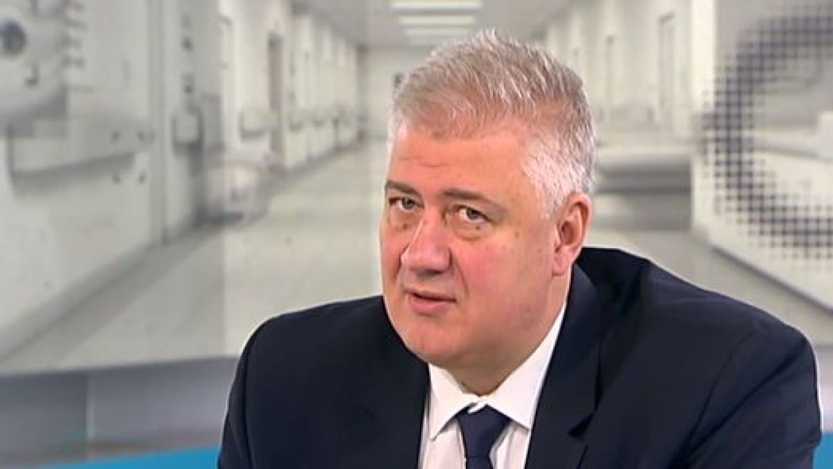 Проф. Балтов каза кога ще паднат омразните ковид ограничения и зелените сертификати