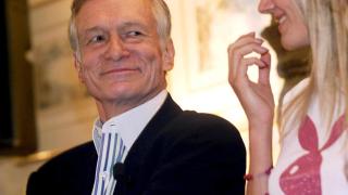 Близка на Хю Хефнър разкри, че бил гей, шефът на Playboy се обръща в гроба