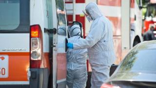 Ампутираха ръката на влачената от автобус пенсионерка в Хасково