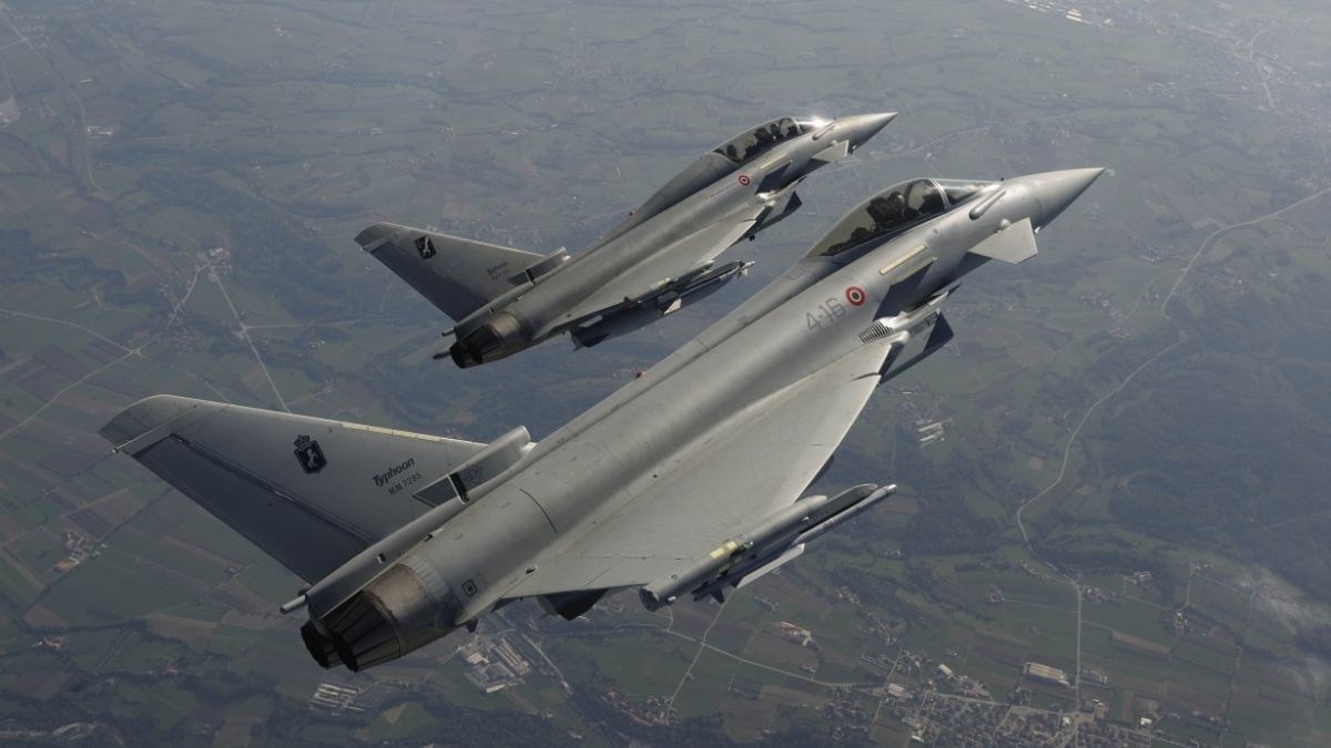 Кабинетът "Петков" реши: 130 военнослужещи и 4 самолета Eurofighter EF-2000 Typhoon II идат в България