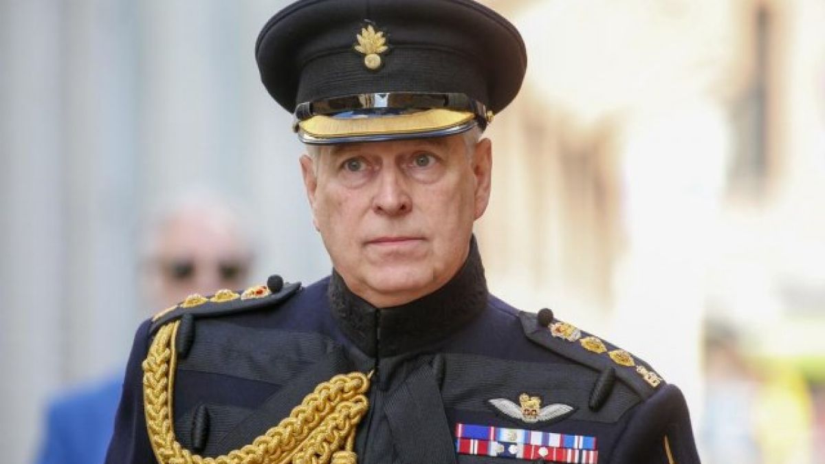 Гърми нов скандал с принц Андрю! Бившата му масажистка разкри, че...