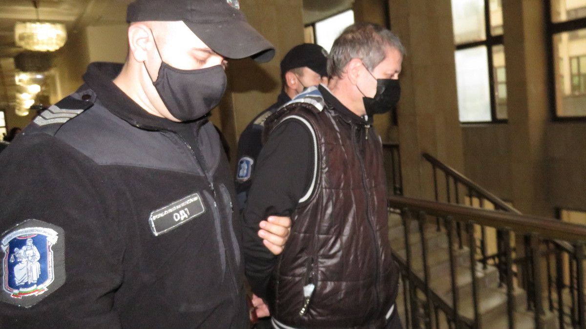 Обрат! Робът на серийния убиец Рагевски взе ключово решение