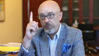 Министърът на отбраната на Украйна със сензационно изявление за руските войски и въвеждането на военно положение