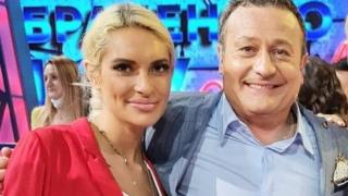 Анита показа какъв романтик е Рачков и какви са ги вършили на 14-и февруари СНИМКИ