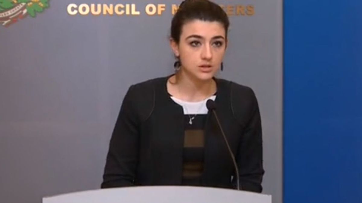 Лена Бориславова хвърли бомба: Готвят се провокации тази събота! БЛИЦ TV