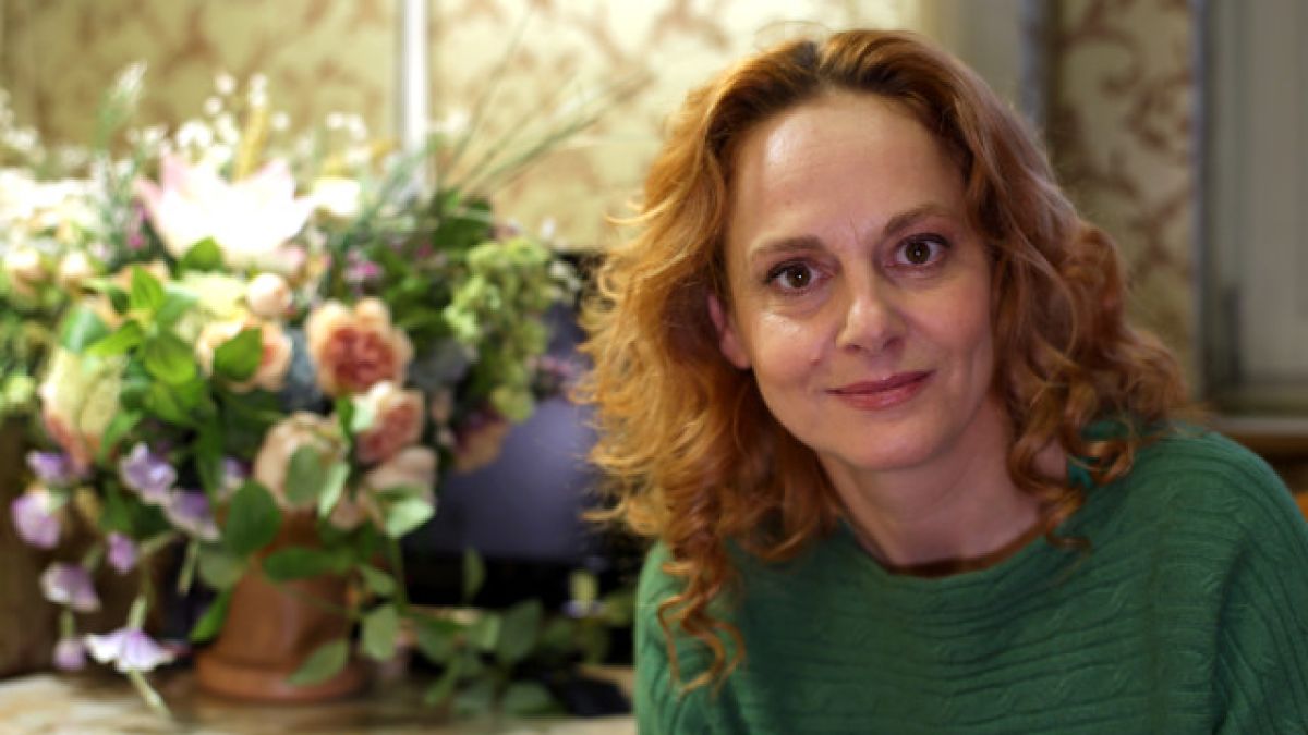 Злополука: Наша актриса си разби лицето при битов инцидент СНИМКА