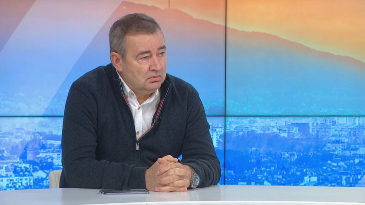 Експерт каза ще прескочи ли 3 лева цената на горивата