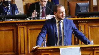 Вицепремиерът Сандов хвърли бомба за мераклиите за шеф на БНБ