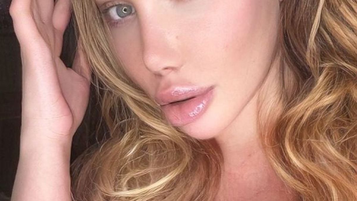 Бивша манекенка на Playboy със скандално секс признание за Хари и Меган СНИМКИ 18+