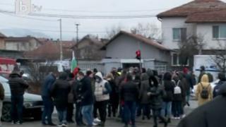 Недоволни блокираха Околовръстния път на София ВИДЕО