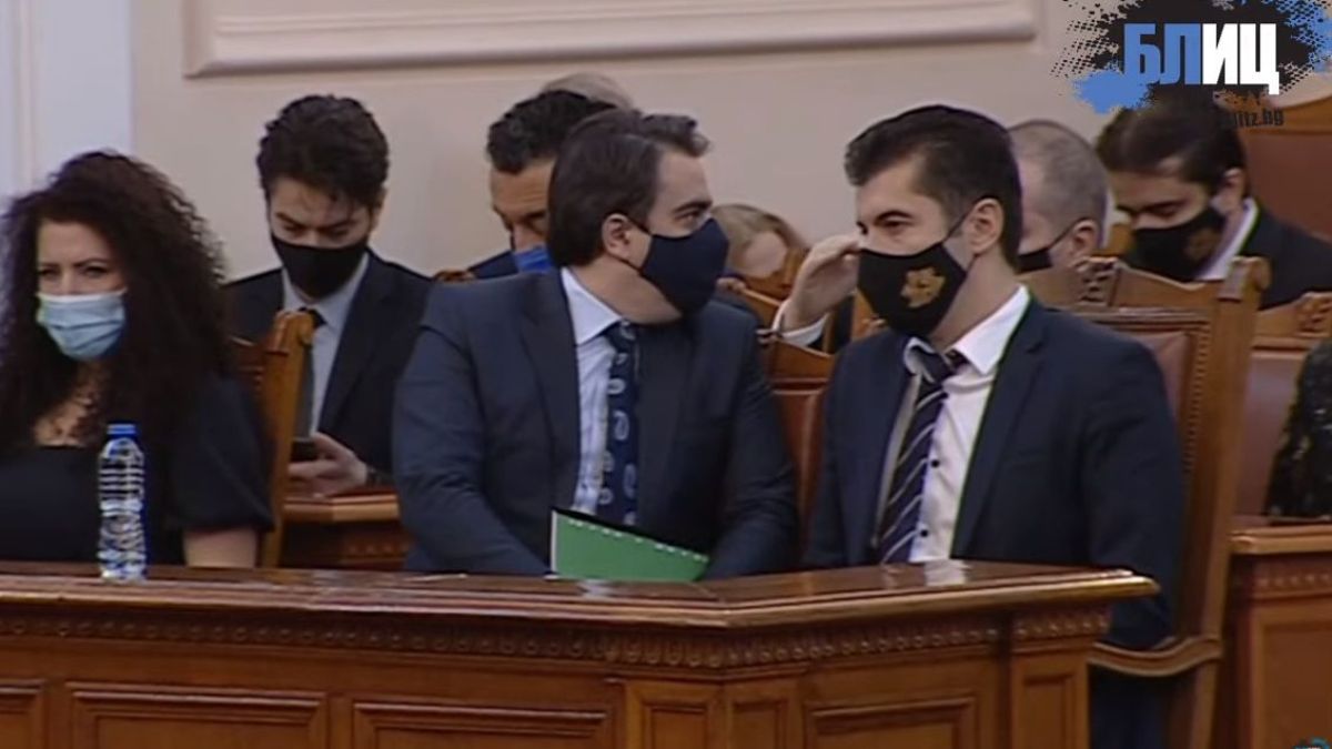 Пак свада в НС: Посякоха ГЕРБ заради Петков и бюджет 2022 БЛИЦ TV