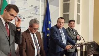 "Златните паспорти": Вече прозират тесните връзки и на Стамен Янев, и на дузина китайци ВИДЕО