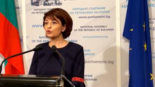 Атанасова за скандала в НС: Да скъсат коалиционното споразумение заради тези 2 думи! ВИДЕО