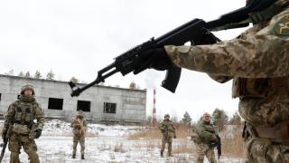 Еротична и вулгарна СНИМКА 18+ за конфликта в Украйна взриви мрежата