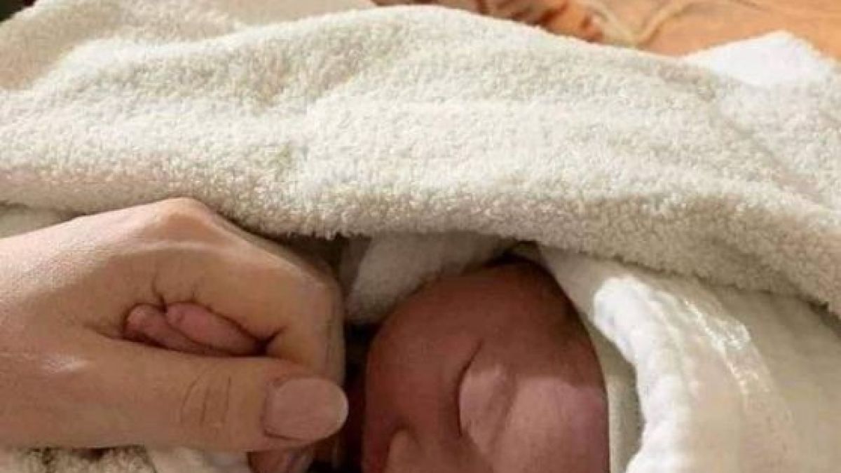 Роди се бебе в киевското метро ВИДЕО