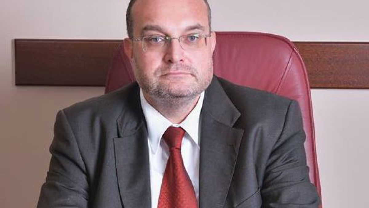 Известен пловдивски адвокат предлага кантората си на украински бежанци