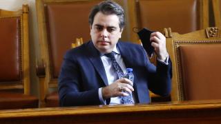 Василев пробва да финтира превозвачите и жегна Борисов за кучето на Путин