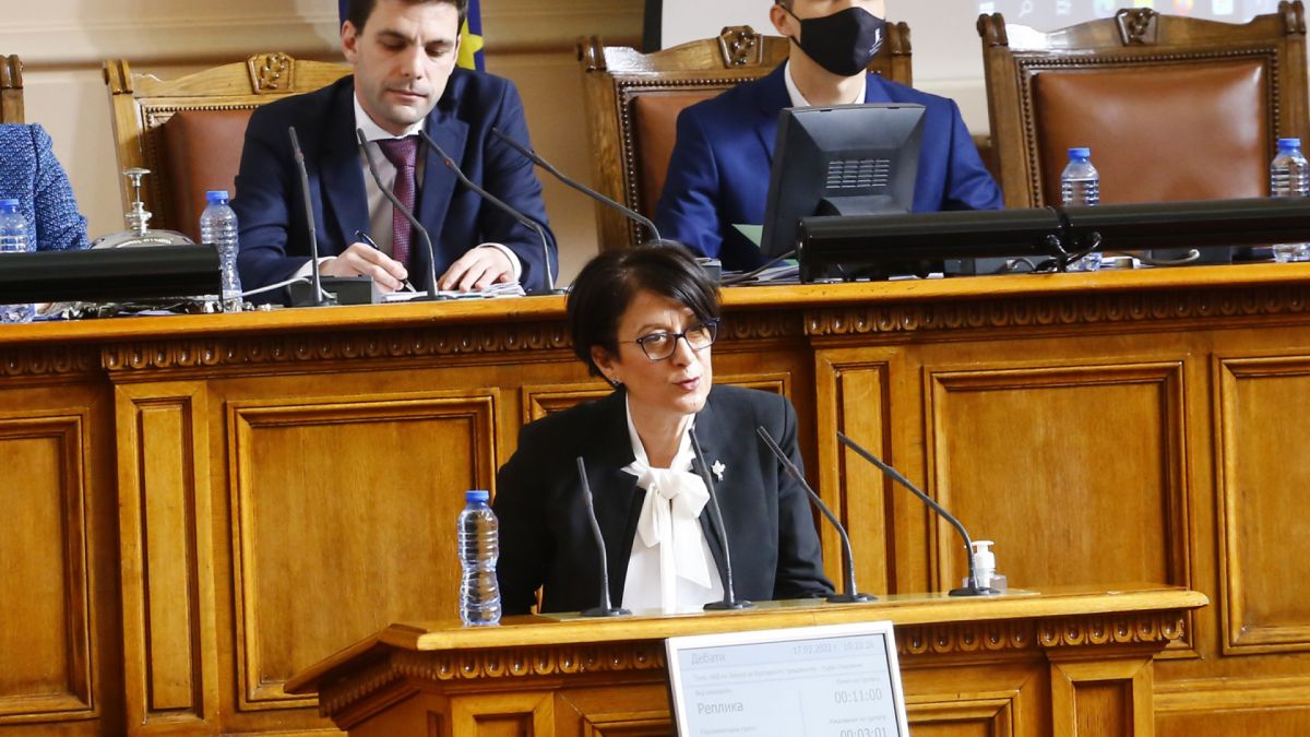 Жестока лична трагедия застигна Антоанета Цонева от ДБ, дни след вота