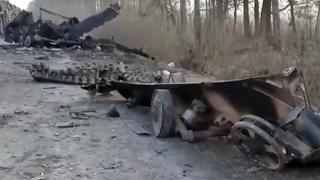 Зрелищно ВИДЕО: Руски хеликоптери поразяват украинска бронетехника ВИДЕО