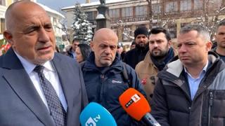 Борисов и Добрев разкриха схема за много пари, извъртяна от Промяната в първата нощ на войната