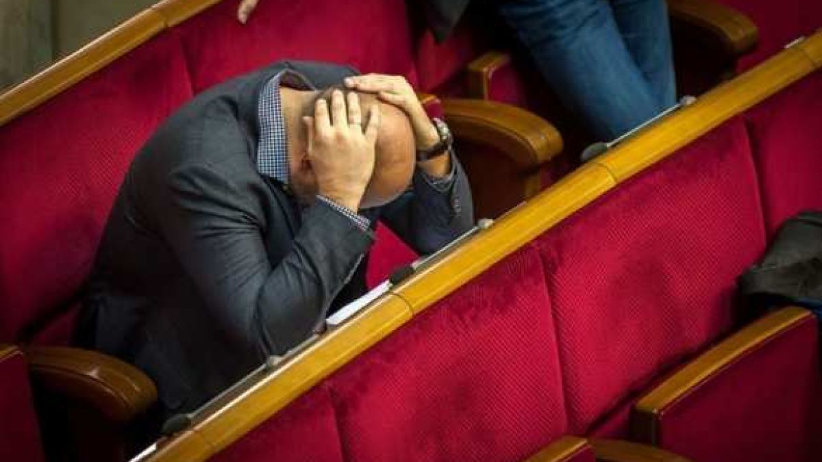Националисти в Киев заловиха диверсант, оказа се - депутат от Радата СНИМКА