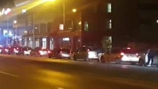 Колони от автомобили се извиха и пред бензиностанциите в Сърбия