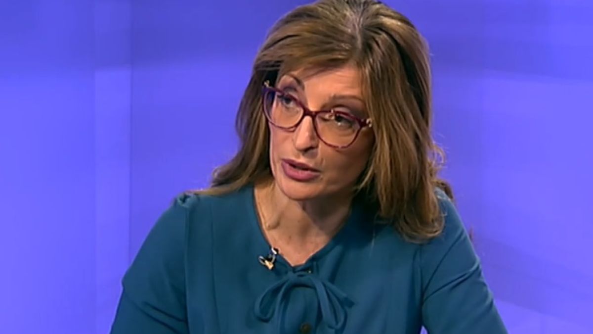 Захариева: Посланикът на Русия прекалява ВИДЕО