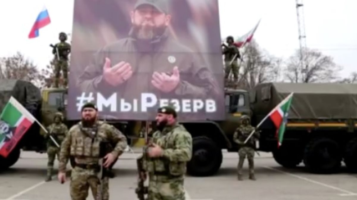 Кадиров показа нови чеченски подразделения, готови да заминат за Украйна ВИДЕО
