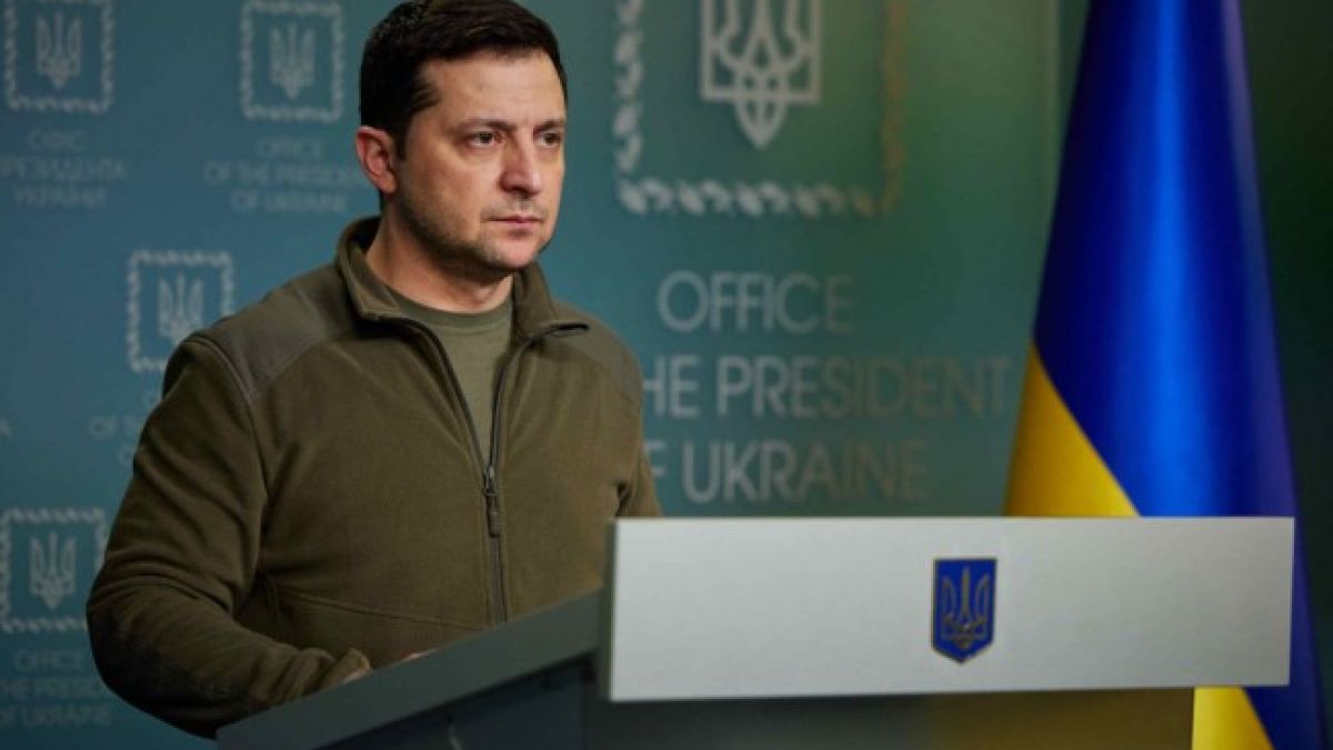 Обрат: Зеленски почна да омеква за НАТО, Крим и Донбас, и обвини Запада, че...