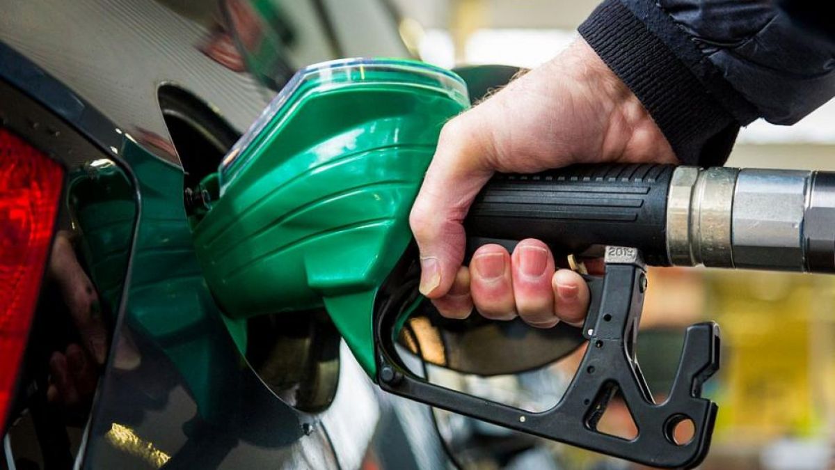 Shell затваря бензиностанциите си в Русия 