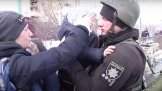 Сбогуването в Украйна, което разплака света ВИДЕО